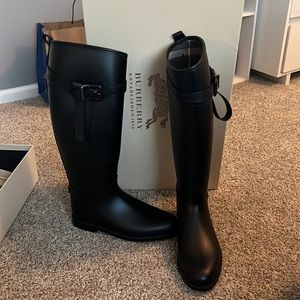 NEW Burberry Women’s Rain Boots